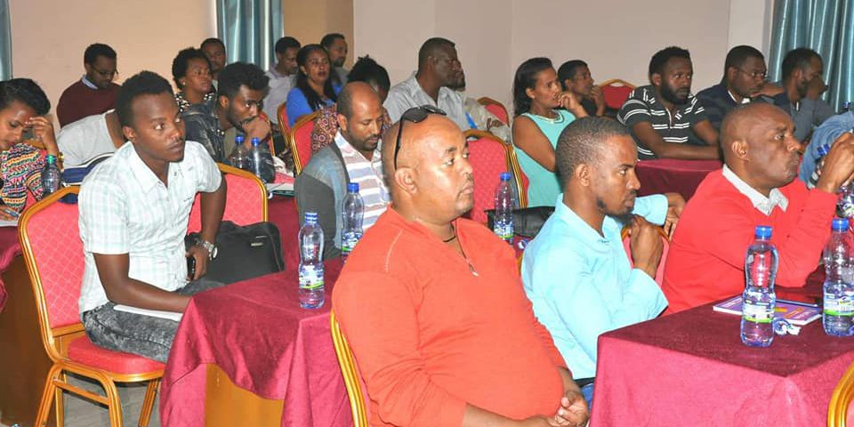 46125831_2253146444920253_2407744892177481728_n